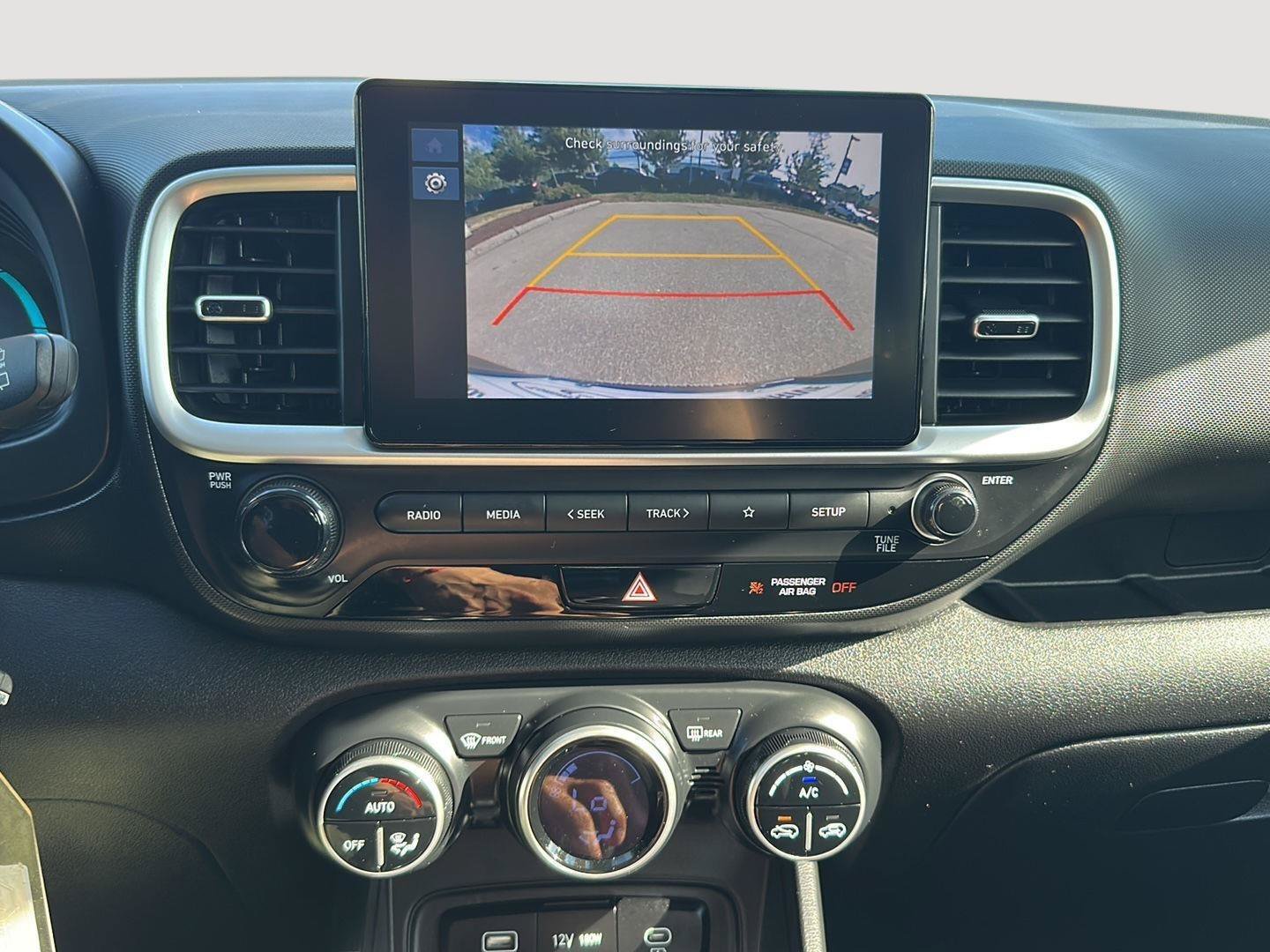 Certified 2023 Hyundai Venue SEL FWD image 35