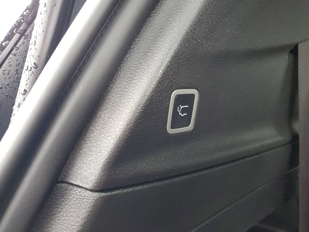 Used 2025 Chrysler Pacifica Select FWD image 33
