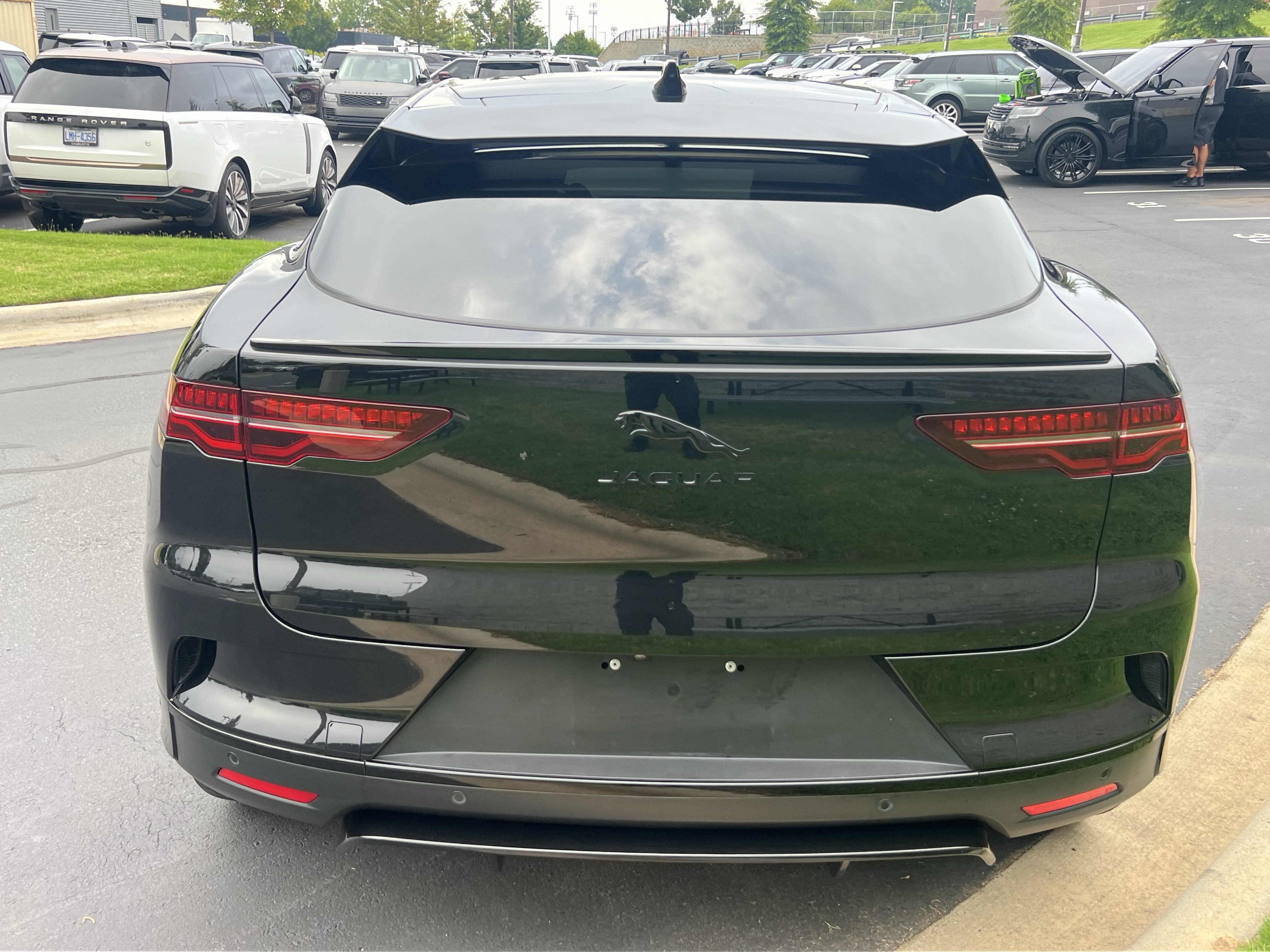 Used 2024 Jaguar I-PACE R-Dynamic HSE AWD/4WD image 6