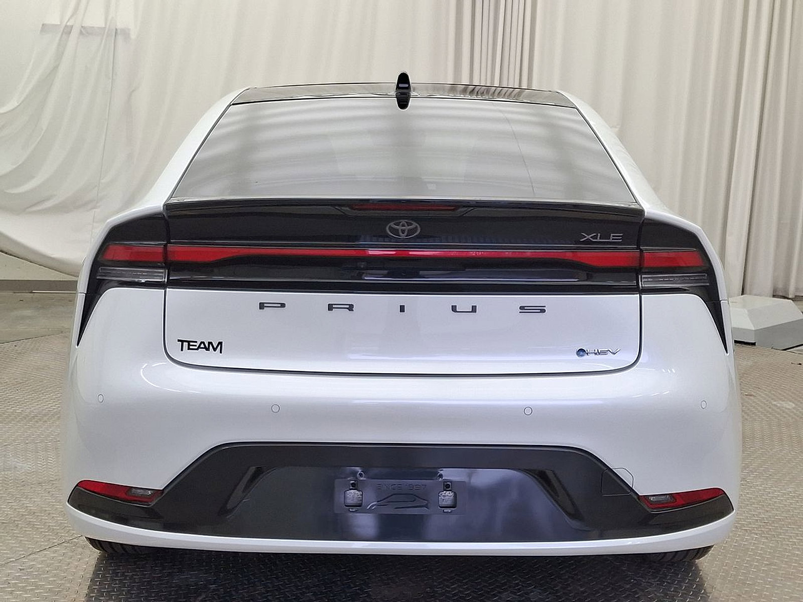 Used 2023 Toyota Prius XLE image 23