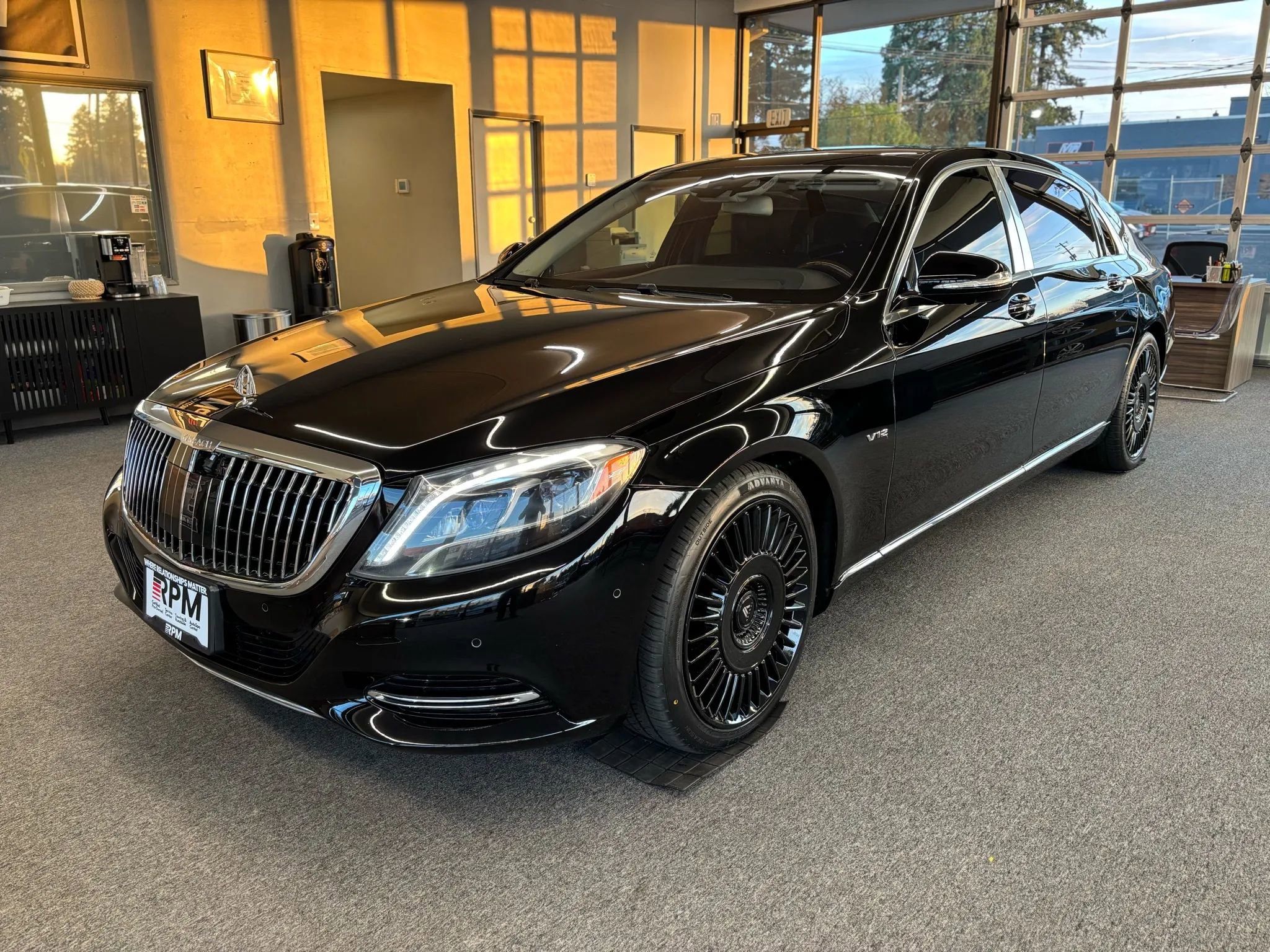 Used 2016 Mercedes-Benz Maybach S 600 image 3