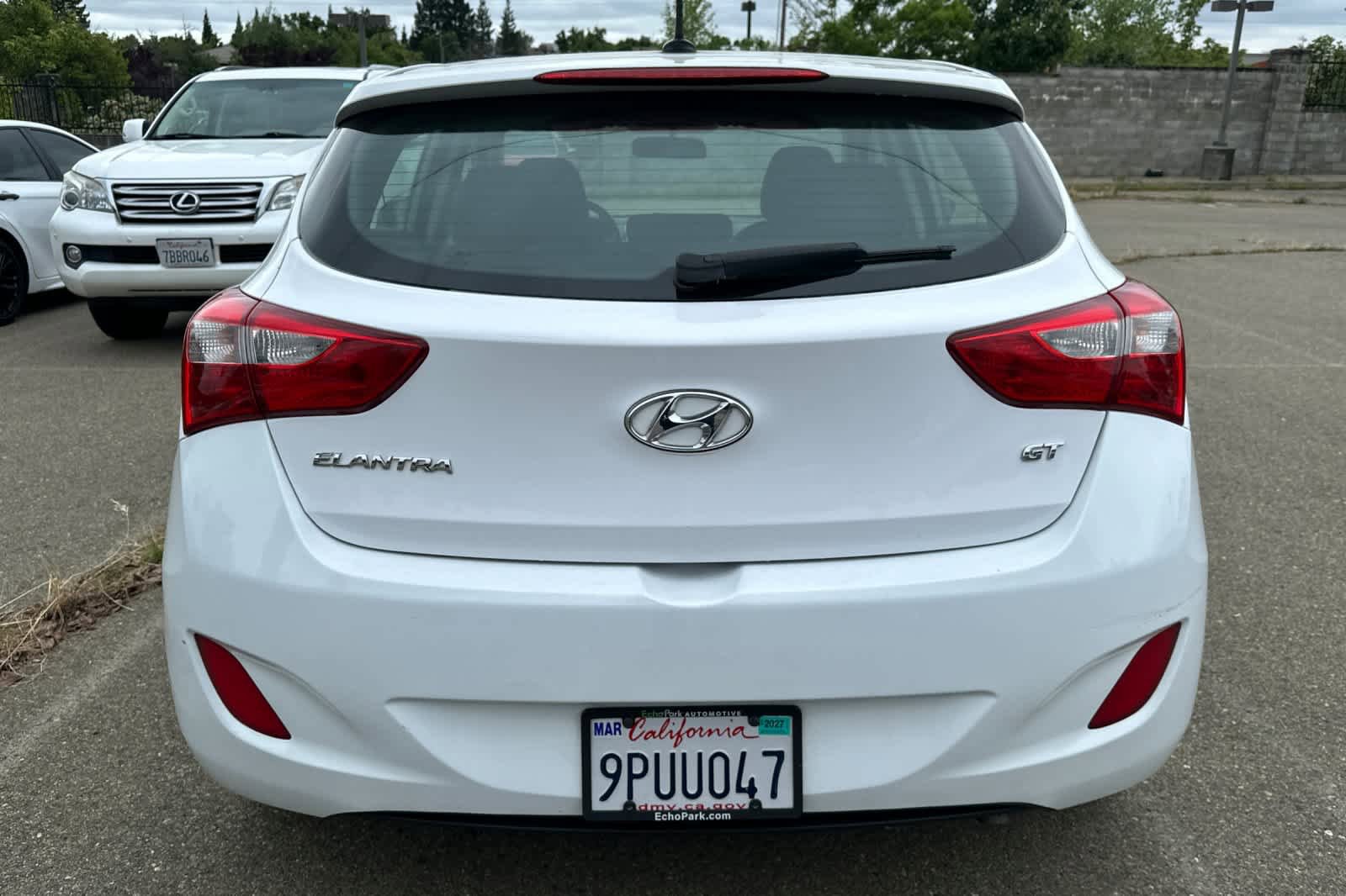 Used 2017 Hyundai Elantra GT FWD image 5