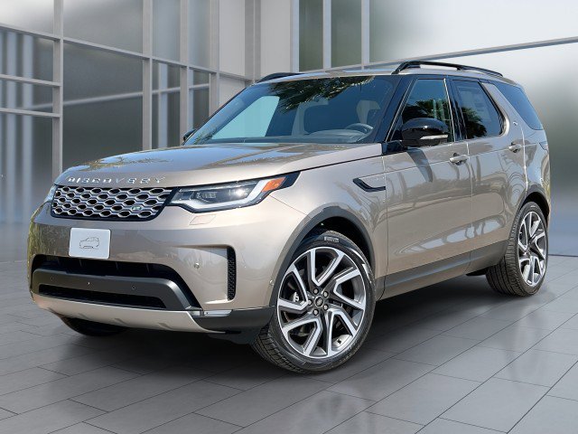 New 2025 Land Rover Discovery S