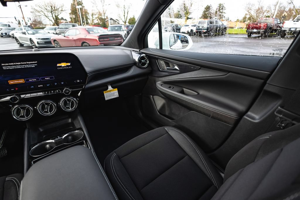 New 2026 Chevrolet Blazer EV LT AWD/4WD image 25