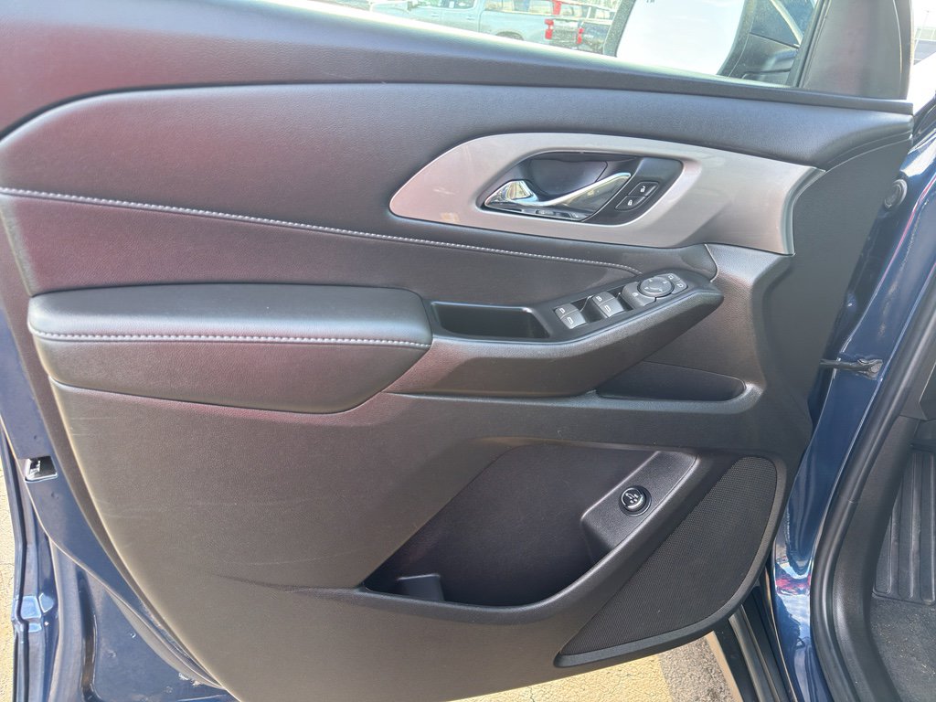 Used 2023 Chevrolet Traverse LT w/ LPO, Floor Liner Package image 14
