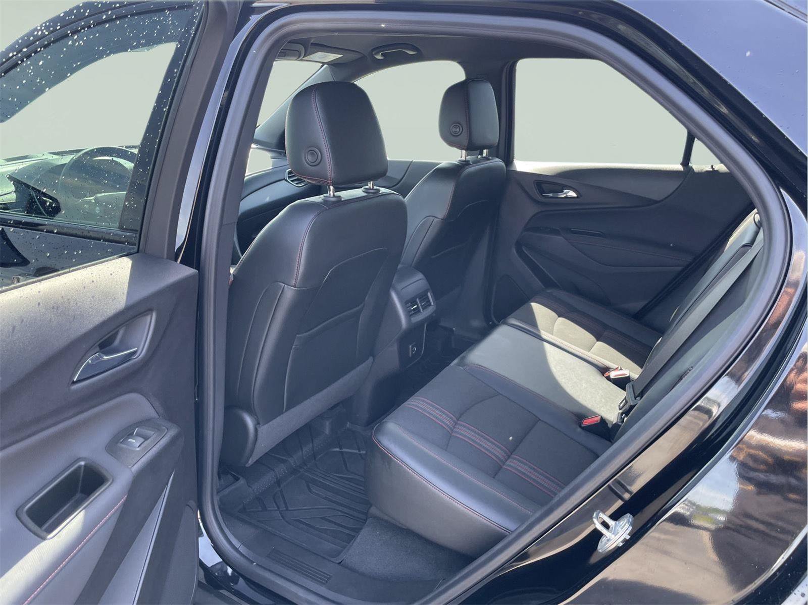 Used 2024 Chevrolet Equinox RS w/ LPO, Floor Liner Package AWD/4WD image 14