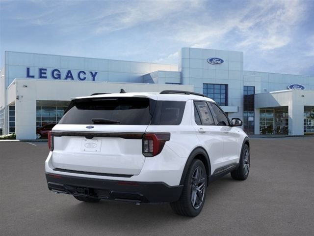 New 2026 Ford Explorer ST-Line w/ ST-Line Street Pack image 8
