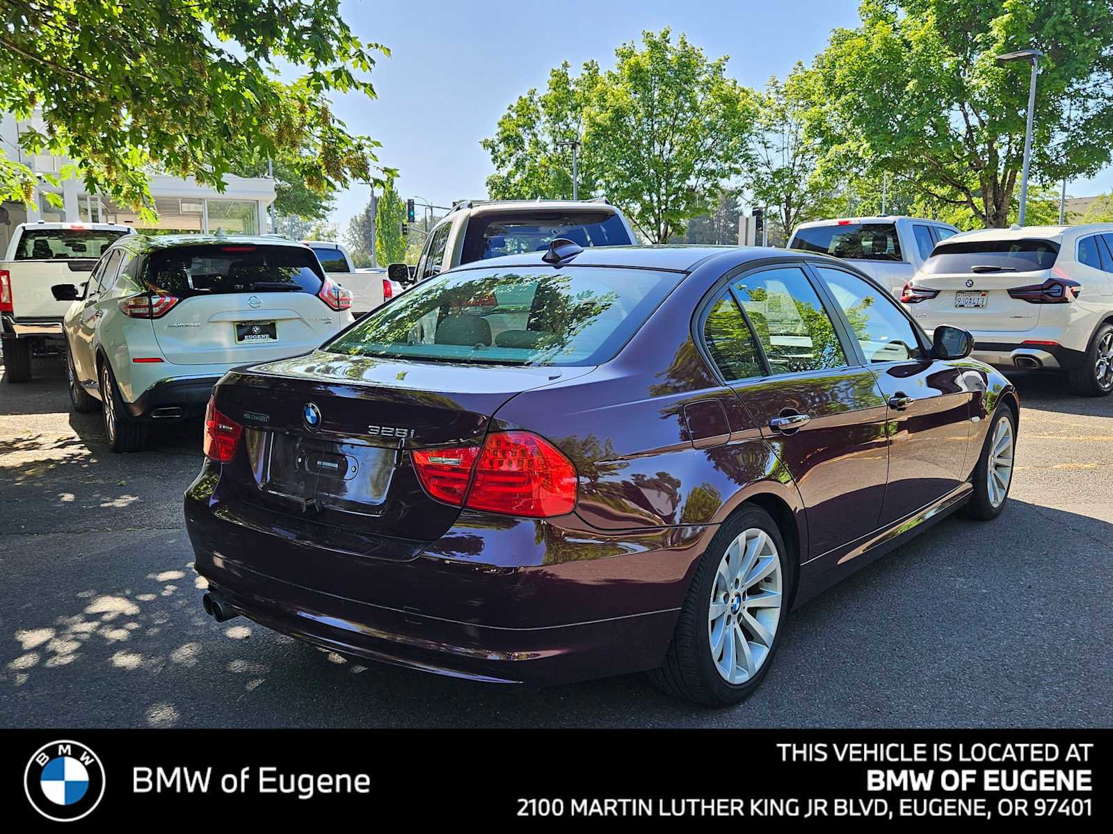 Used 2009 BMW 328i Sedan w/ Premium Pkg RWD image 3