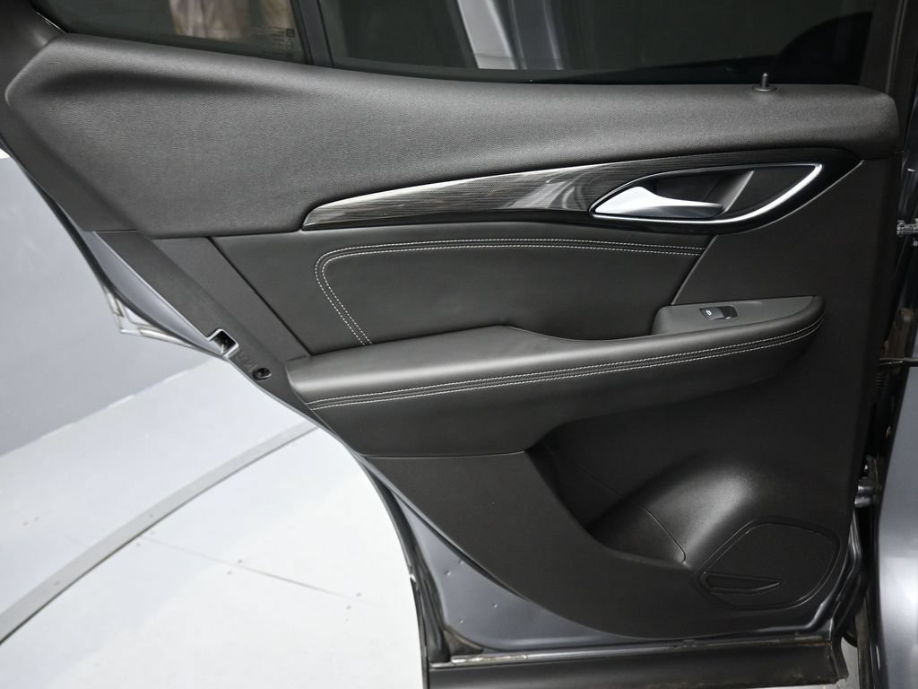 Used 2021 Buick Envision Essence AWD/4WD image 29