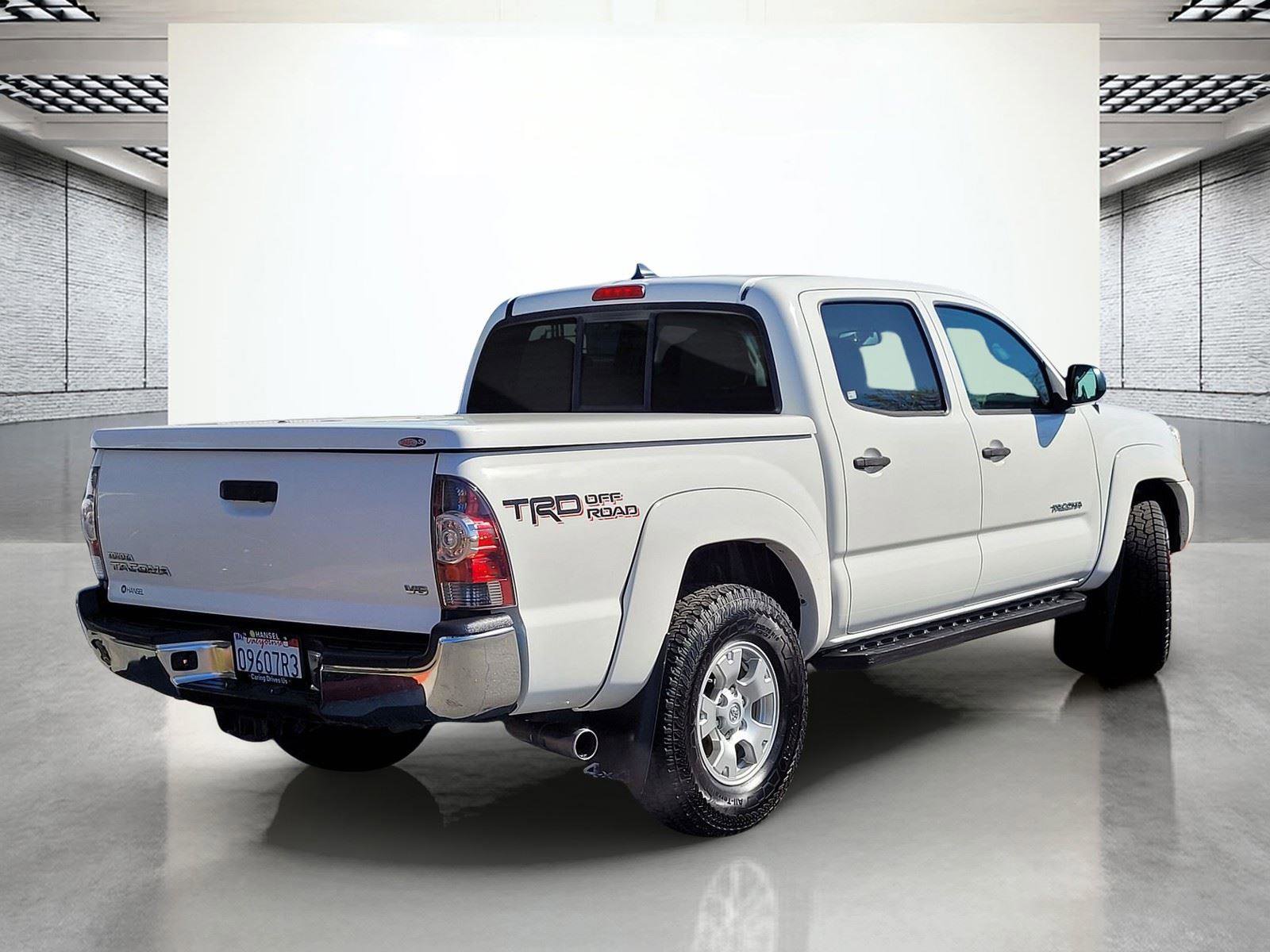 Used 2014 Toyota Tacoma 4x4 Double Cab w/ TRD Off-Road Package image 7