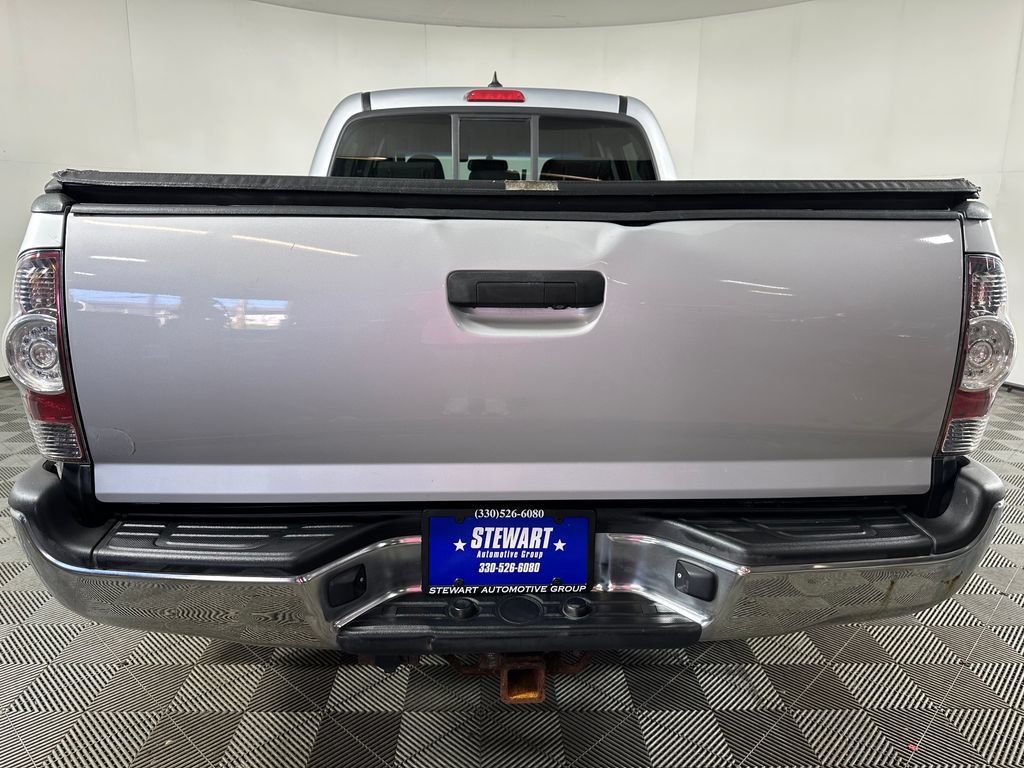 Used 2012 Toyota Tacoma 4x4 Double Cab w/ SR5 Pkg image 4