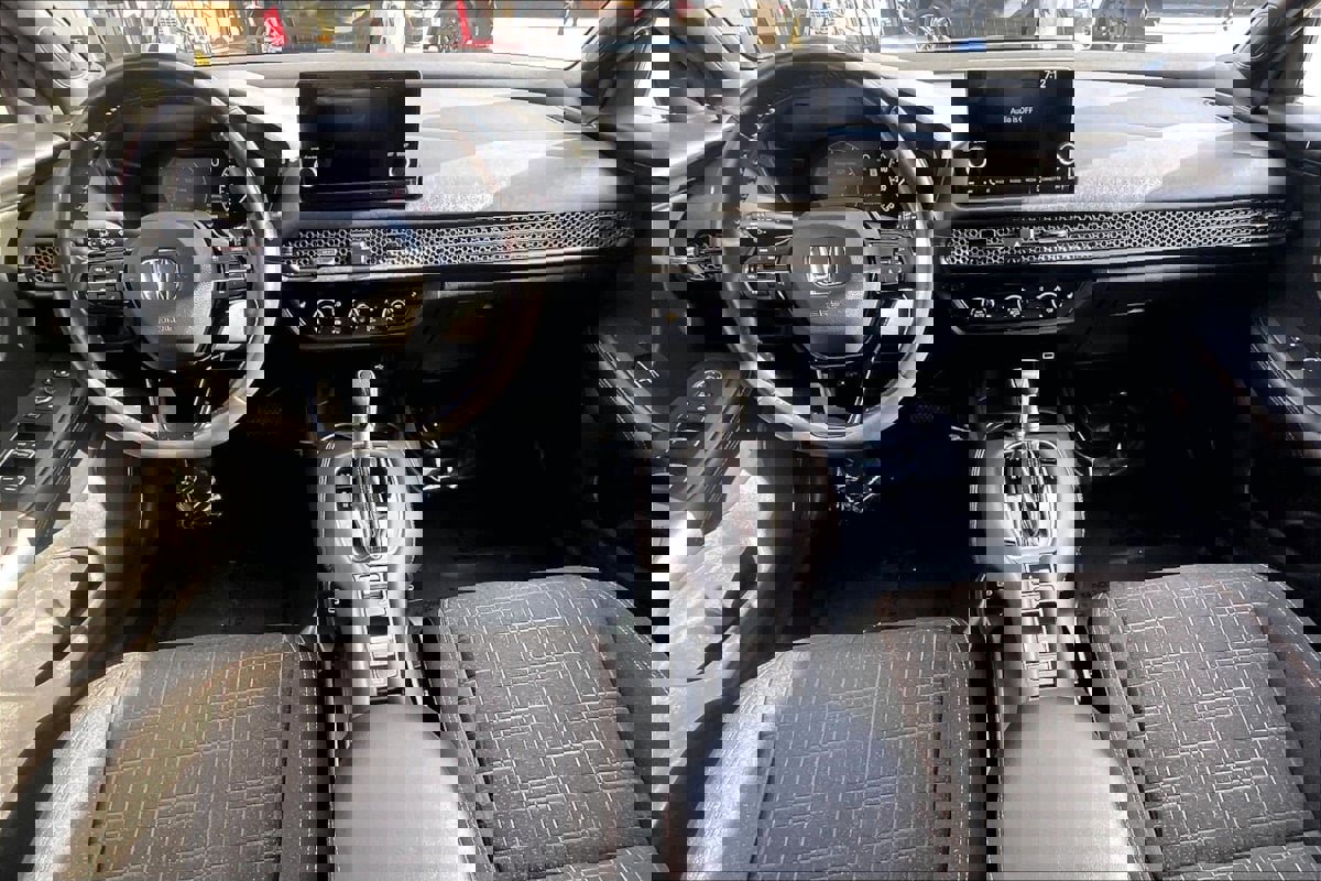 Used 2024 Honda HR-V Sport image 12