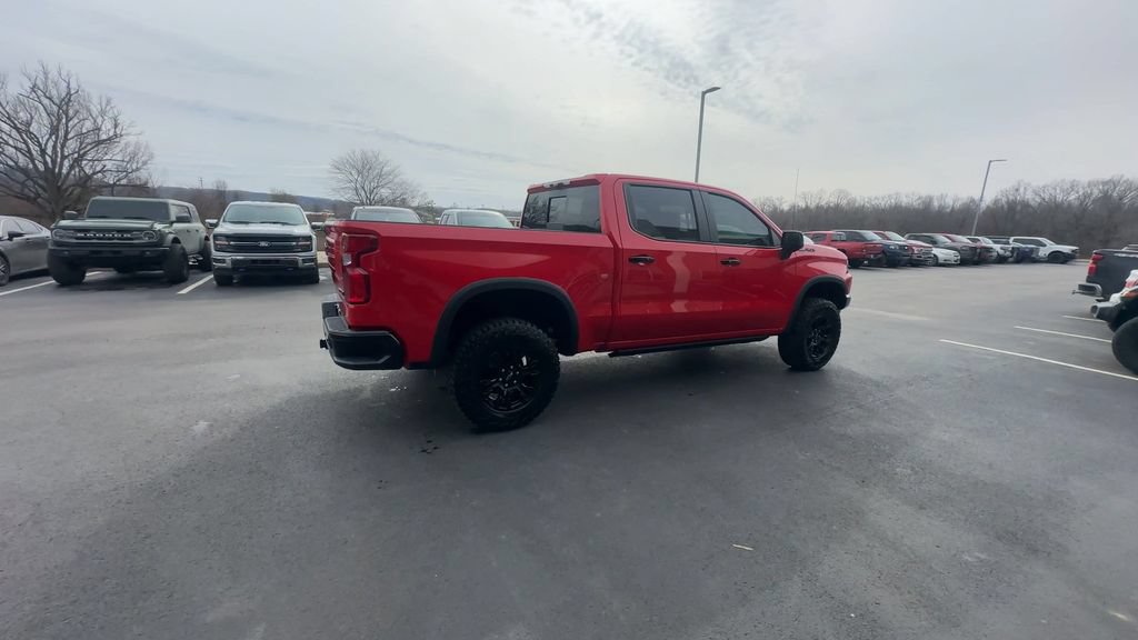 Used 2025 Chevrolet Silverado 1500 ZR2 w/ Technology Package AWD/4WD image 2
