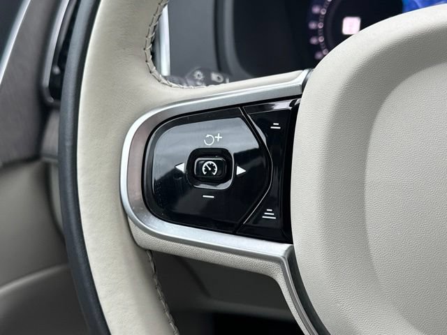 Certified 2023 Volvo XC90 B6 Plus AWD/4WD image 28