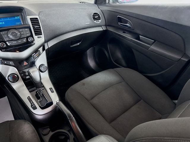 Used 2012 Chevrolet Cruze LT image 22