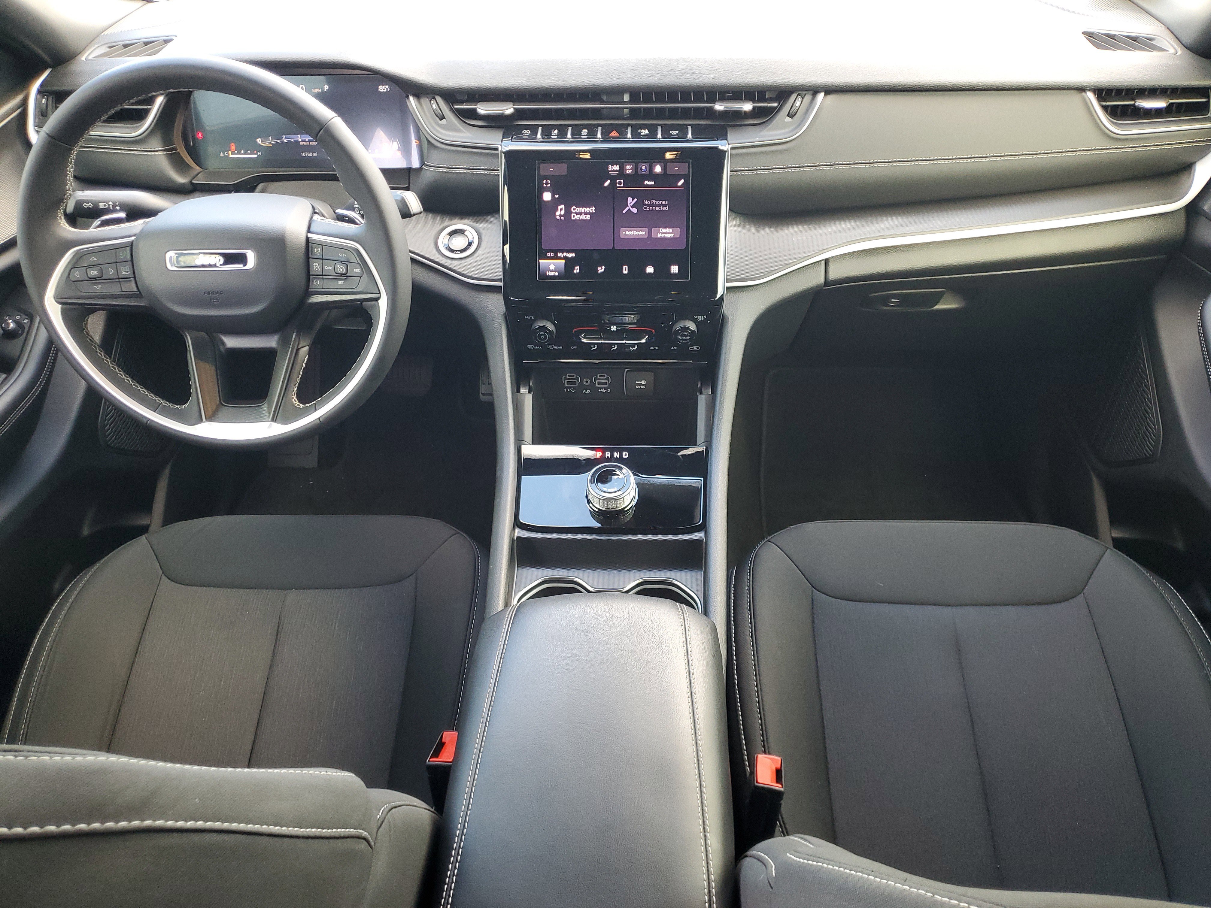 Used 2025 Jeep Grand Cherokee L Laredo w/ Trailer Tow Package image 16