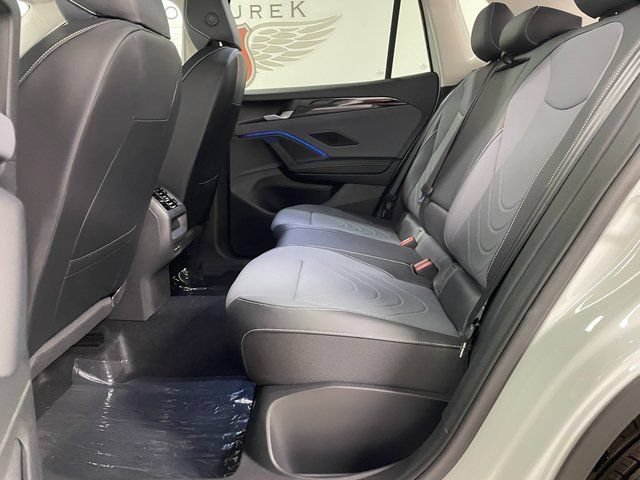 New 2026 Volkswagen Tiguan SE AWD/4WD image 24