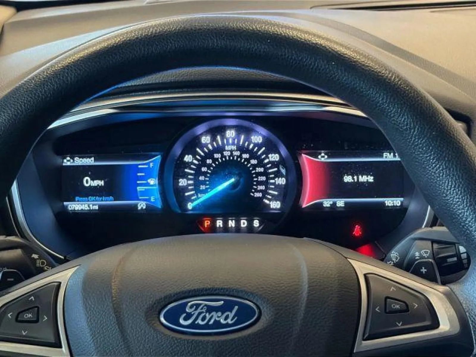 Used 2019 Ford Fusion SE image 25