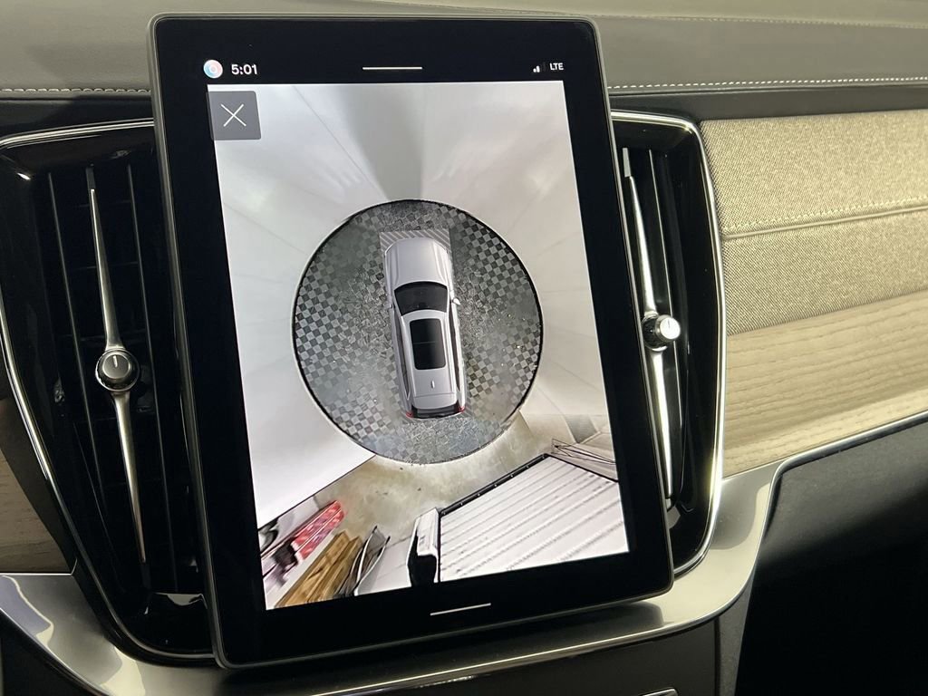New 2026 Volvo XC90 B6 Ultra w/ Protection Package image 22