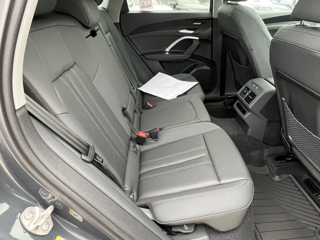 New 2025 Audi Q5 2.0T Premium Plus image 11