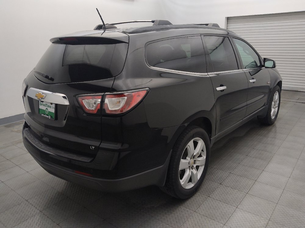 Used 2017 Chevrolet Traverse LT w/ Style and Technology Package FWD image 9