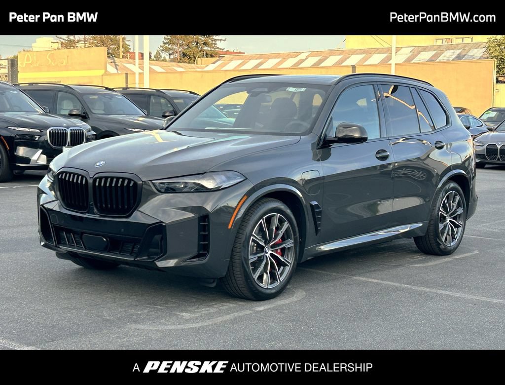 New 2026 BMW X5 xDrive50e w/ M Sport Package