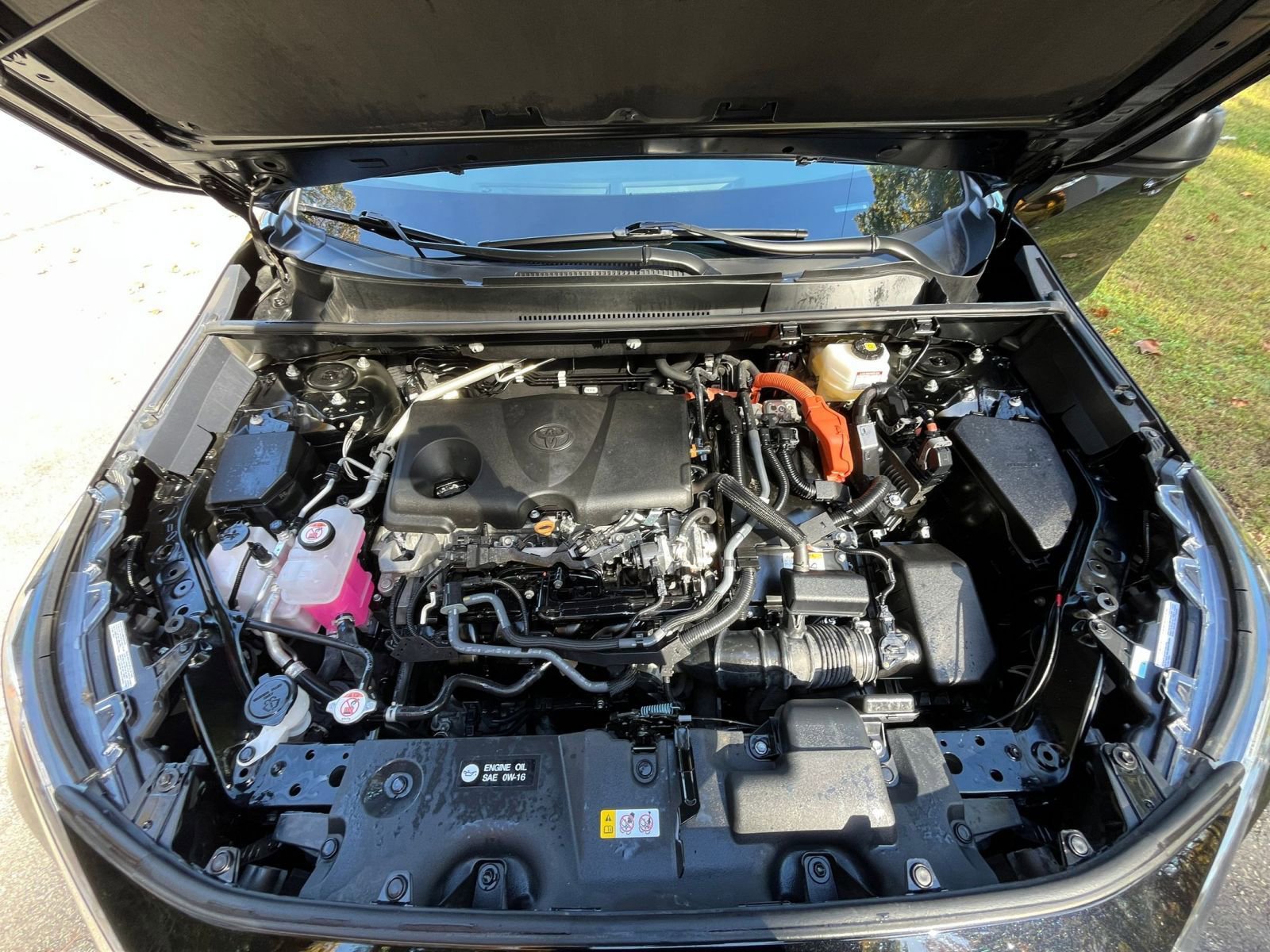 Used 2025 Toyota RAV4 LE image 28