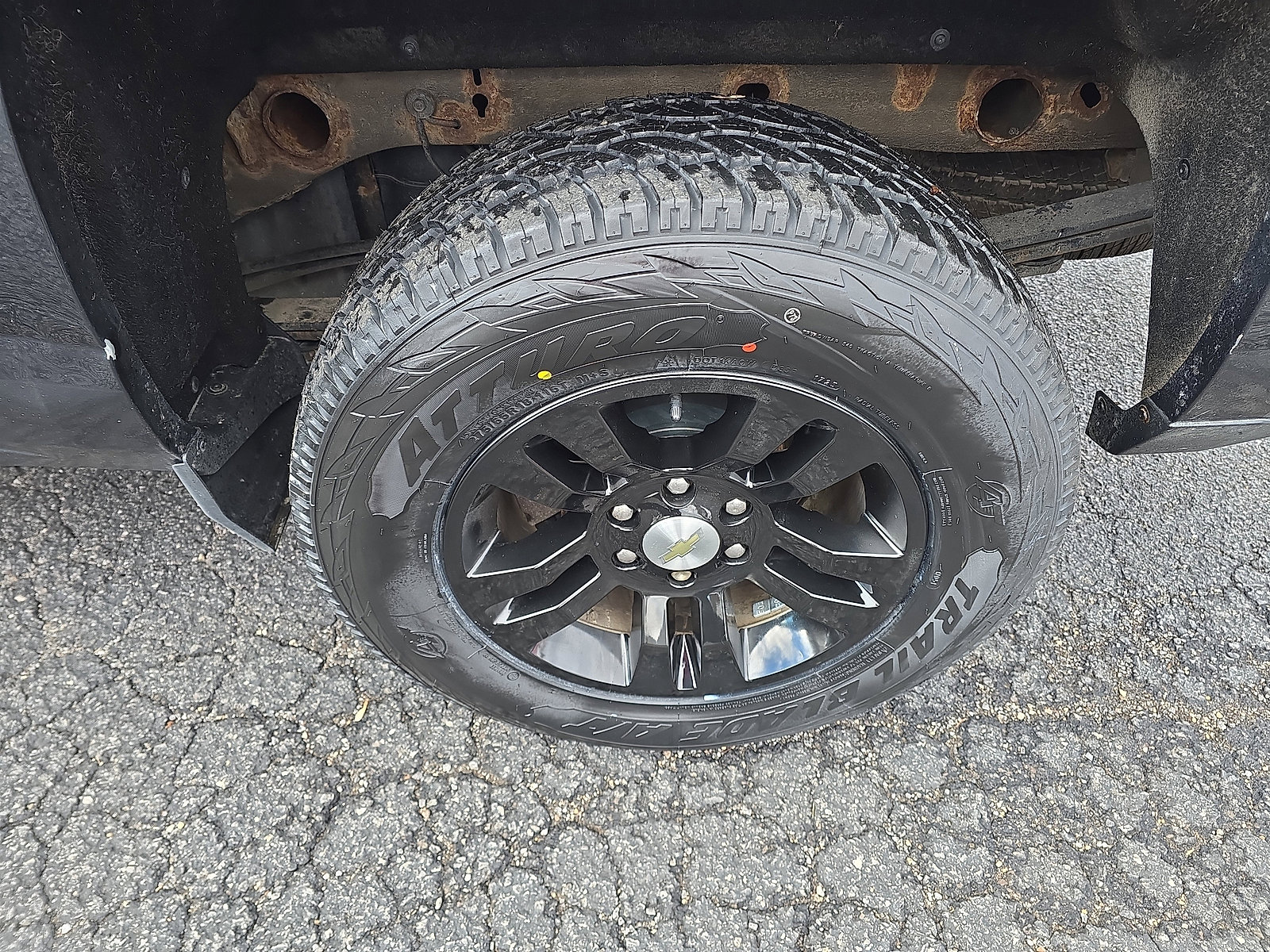 Used 2018 Chevrolet Silverado 1500 LT w/ All Star Edition image 27