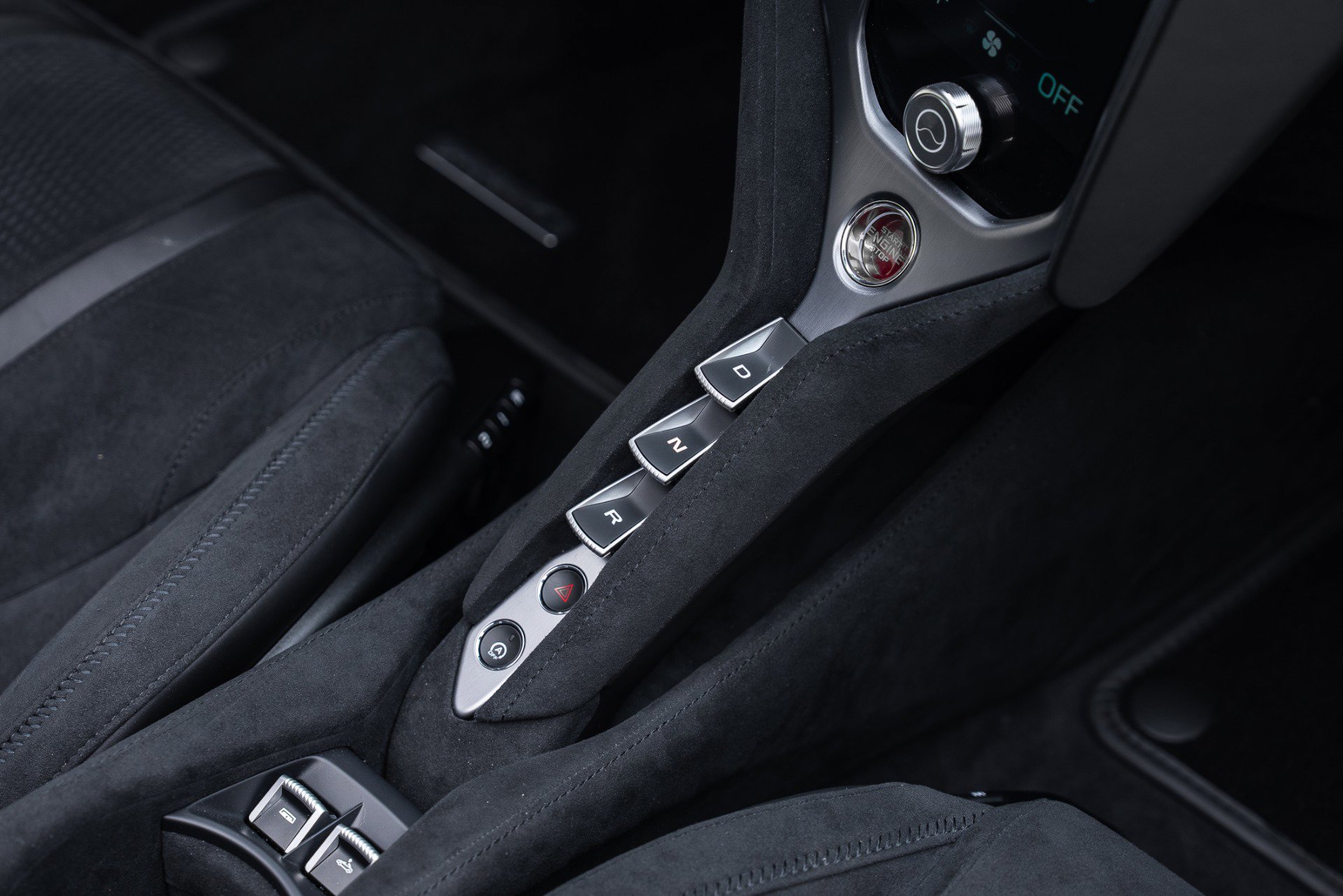 Used 2024 McLaren 750S Spider image 36