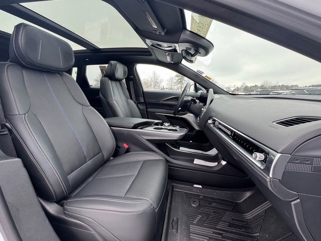 Certified 2024 Cadillac Lyriq Luxury w/ LPO, Floor Liner Package image 32