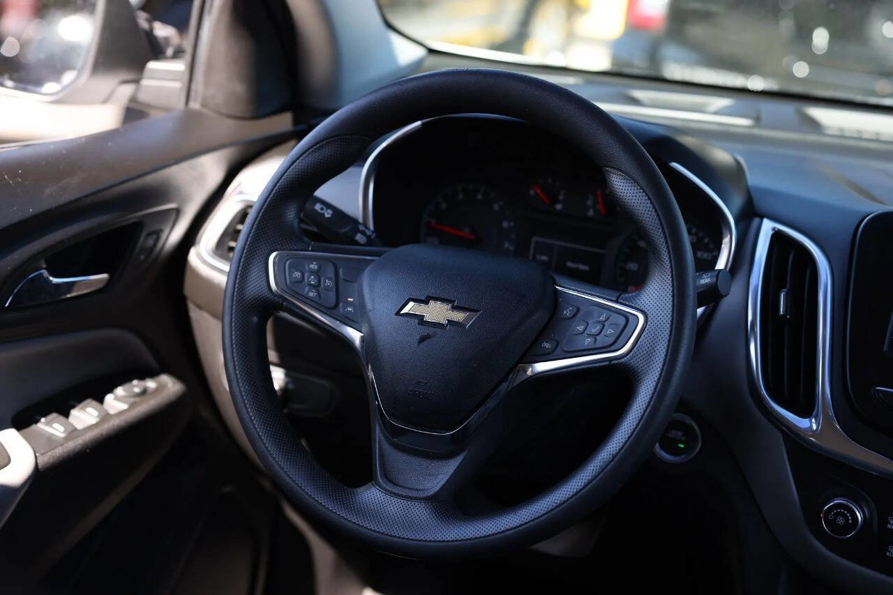 Used 2021 Chevrolet Equinox LS image 44