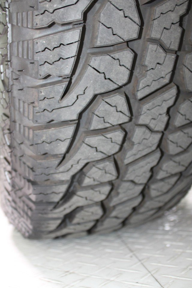 Used 2016 Nissan Frontier SV image 32