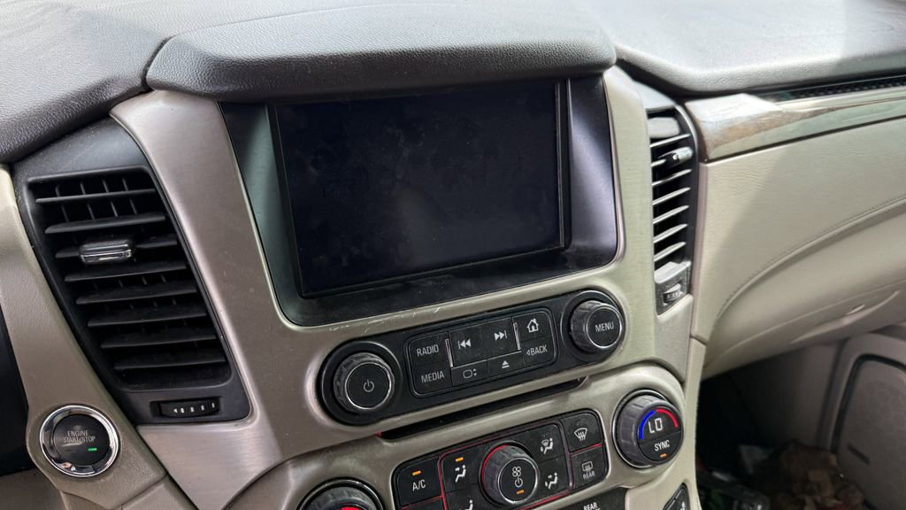 Used 2016 GMC Yukon Denali w/ Open Road Package AWD/4WD image 4