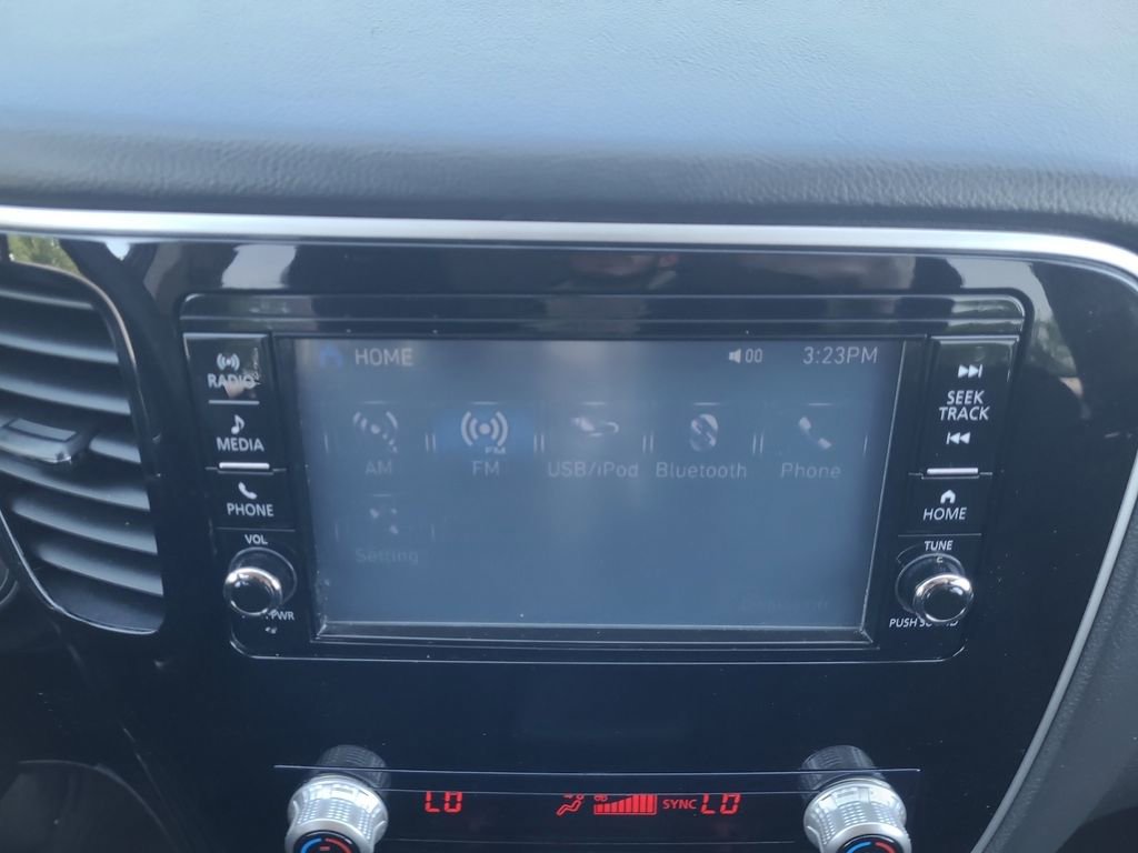Used 2020 Mitsubishi Outlander ES AWD/4WD image 20
