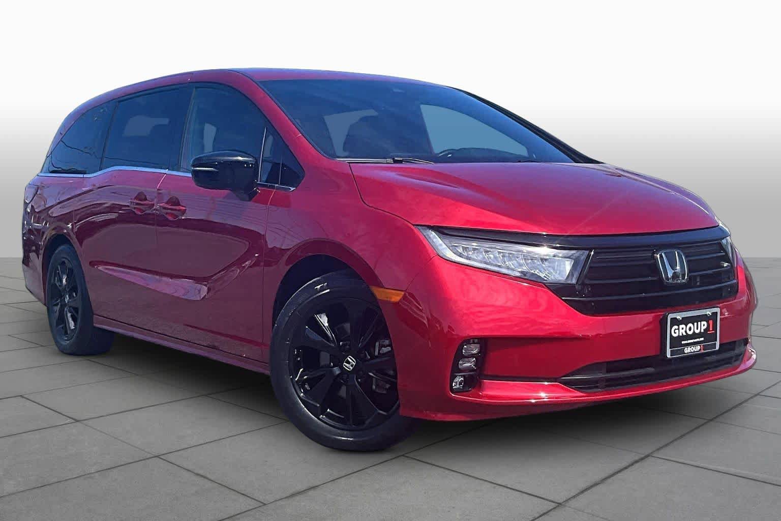 Used 2023 Honda Odyssey Sport image 3