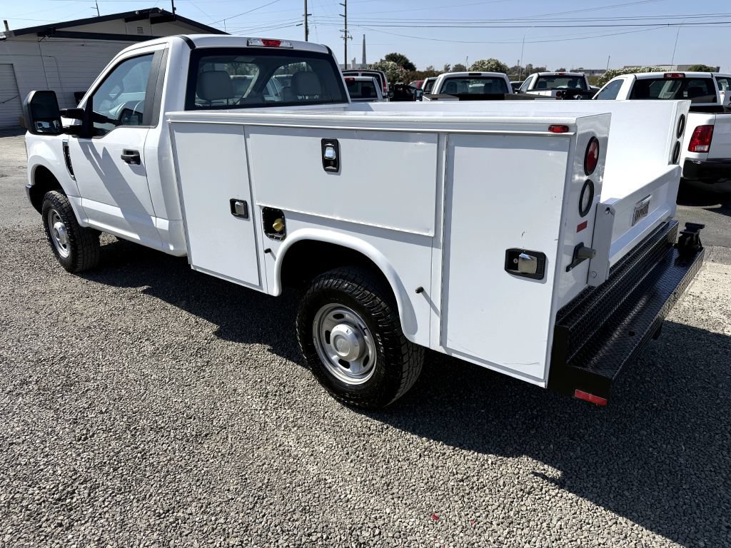 Used 2017 Ford F250 XL AWD/4WD image 9