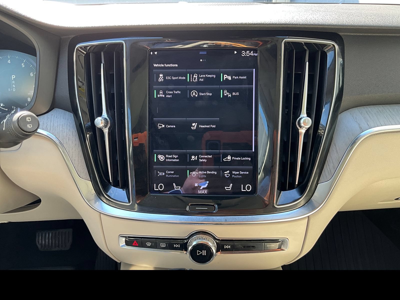 Used 2021 Volvo V60 T5 Cross Country w/ Climate Package AWD/4WD image 5