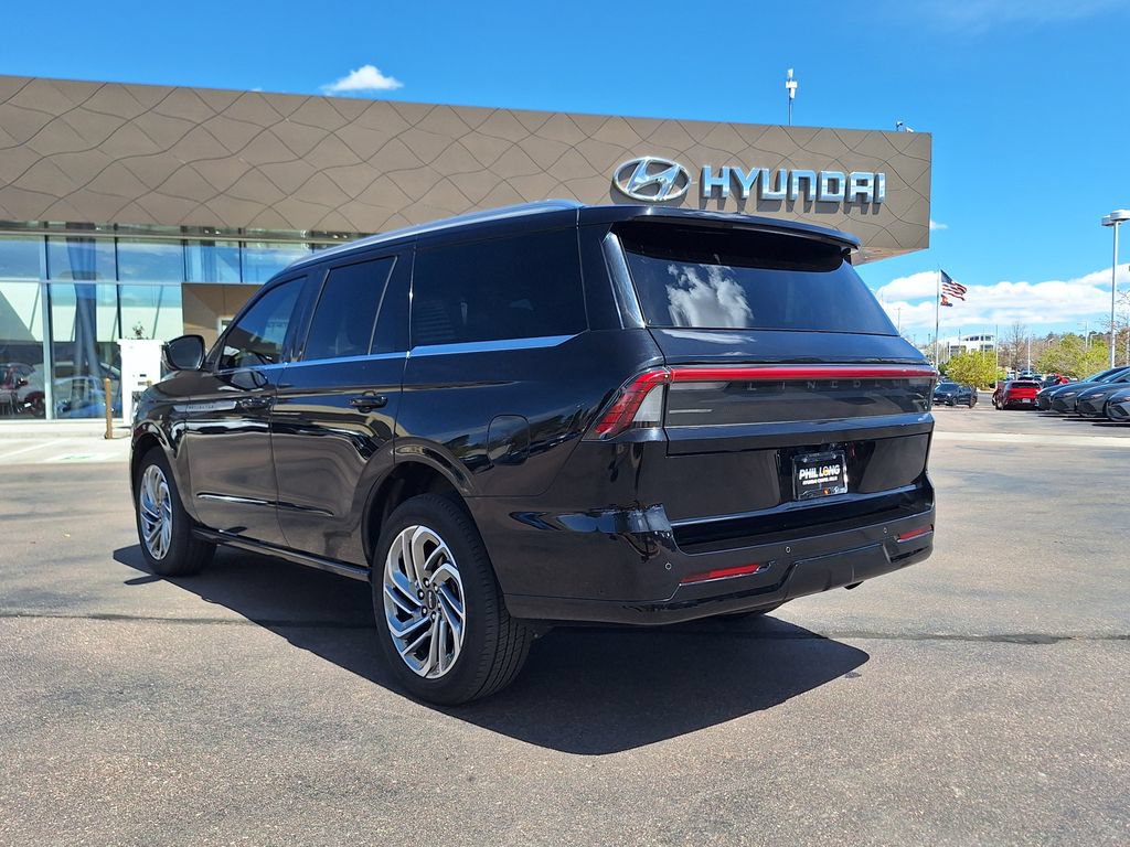 Used 2025 Lincoln Navigator Reserve AWD/4WD video 5