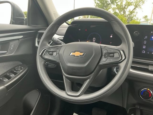 Used 2024 Chevrolet TrailBlazer LS w/ LS Convenience Package AWD/4WD image 22