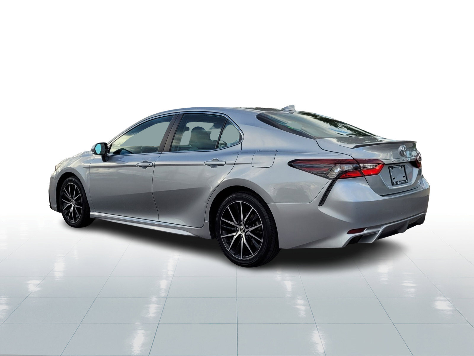 Certified 2024 Toyota Camry SE image 4