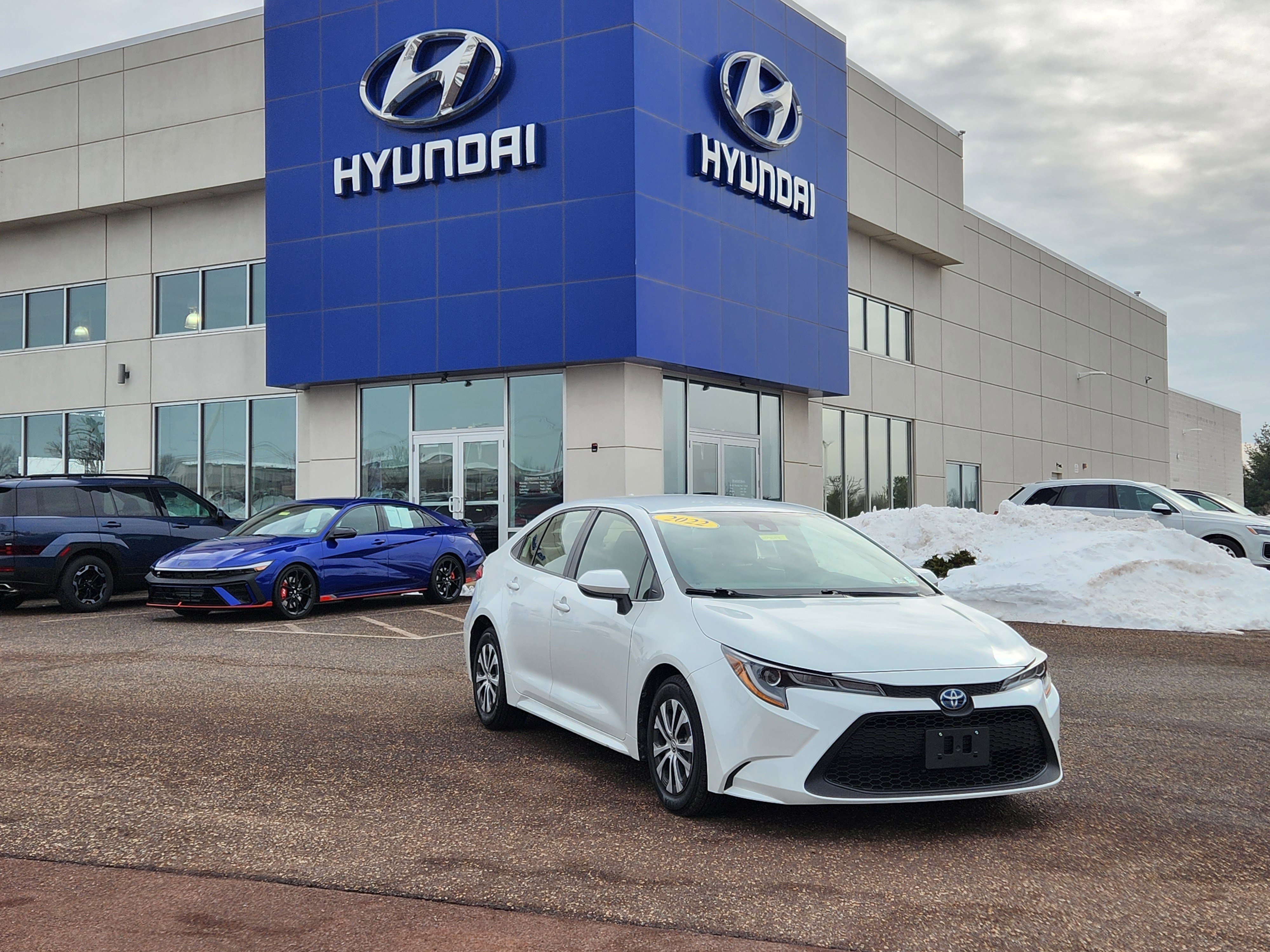 Used 2022 Toyota Corolla LE image 25