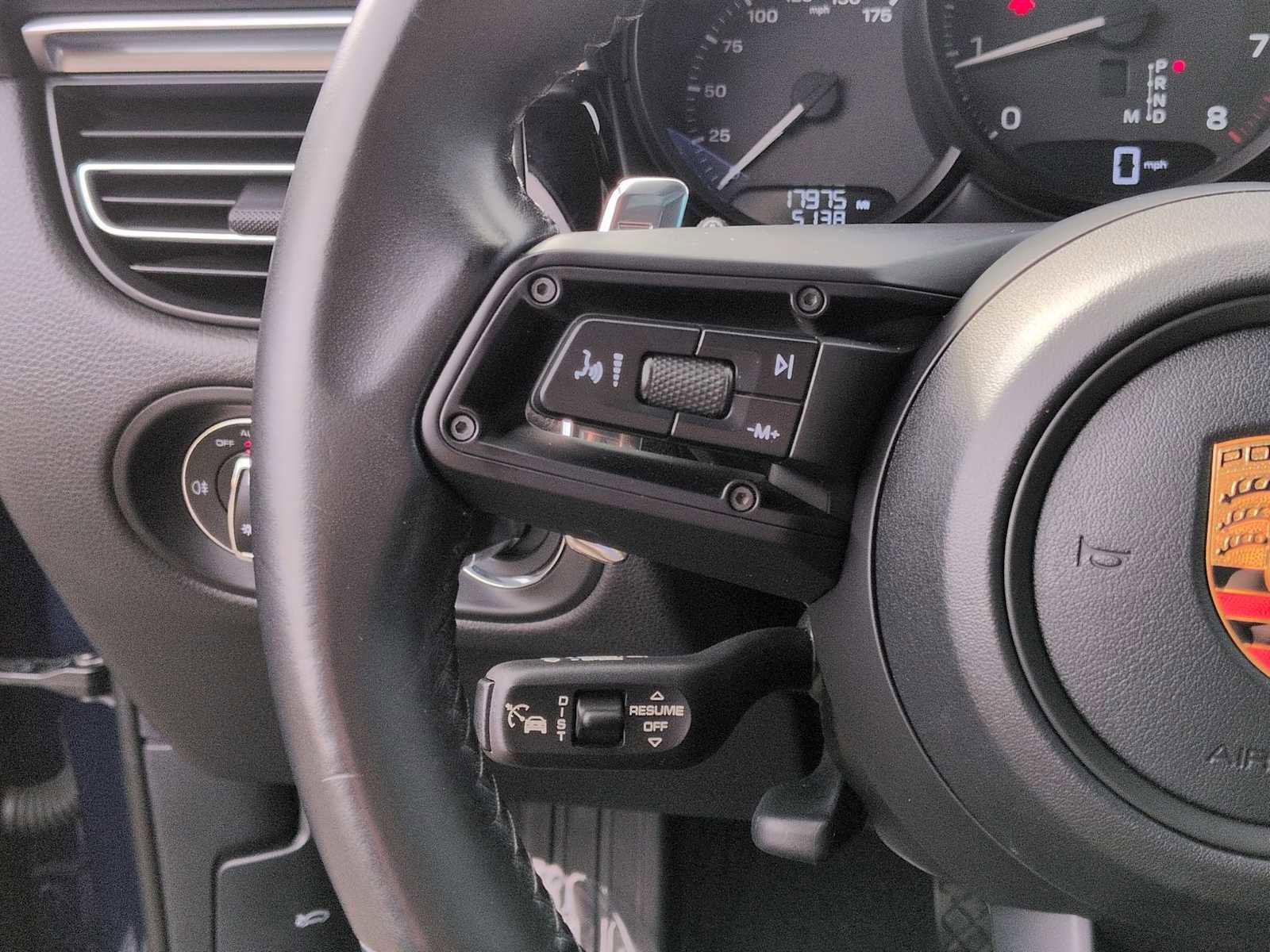 Used 2023 Porsche Macan Turbo image 26