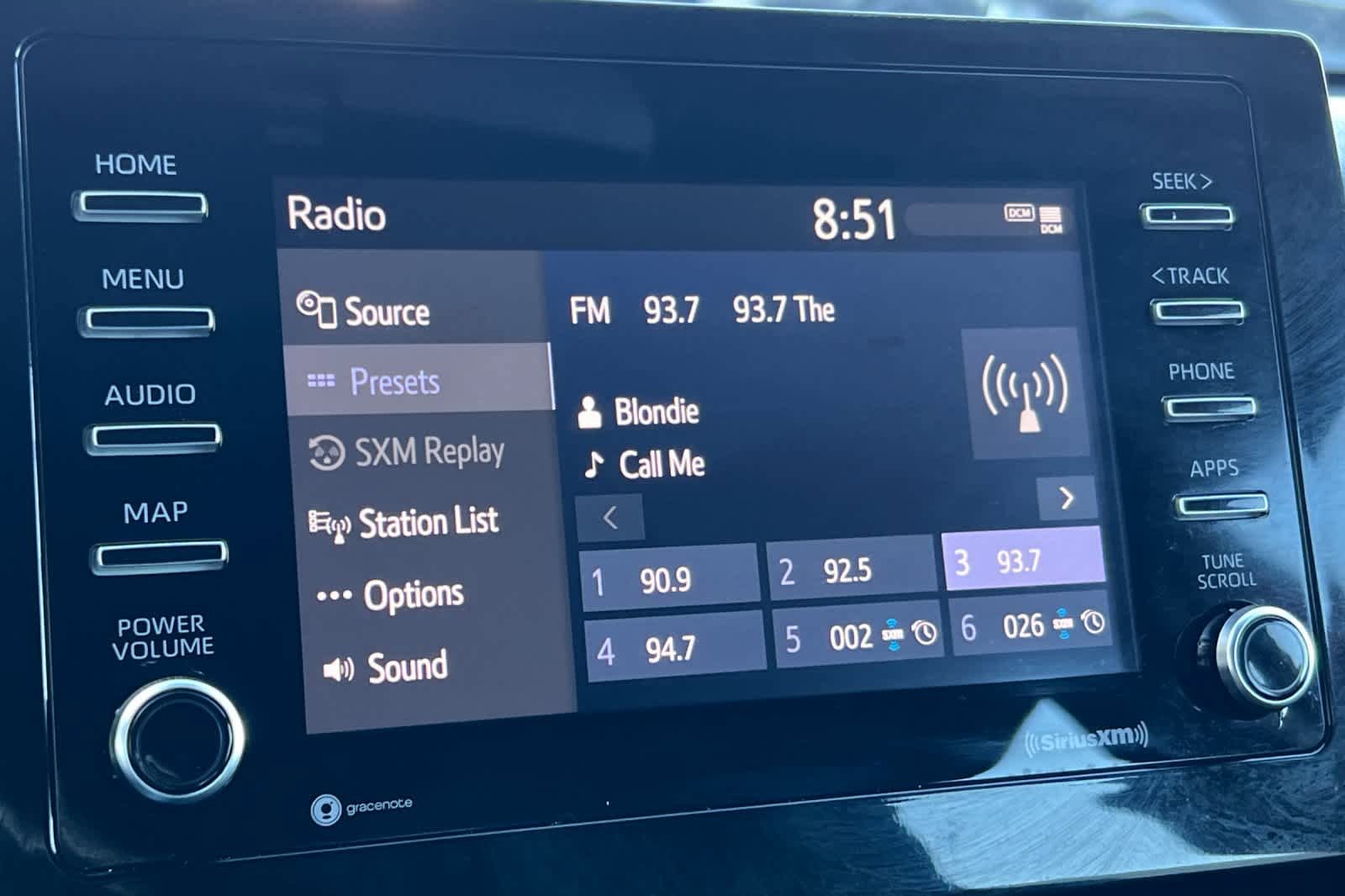 Used 2022 Toyota Camry SE FWD image 18