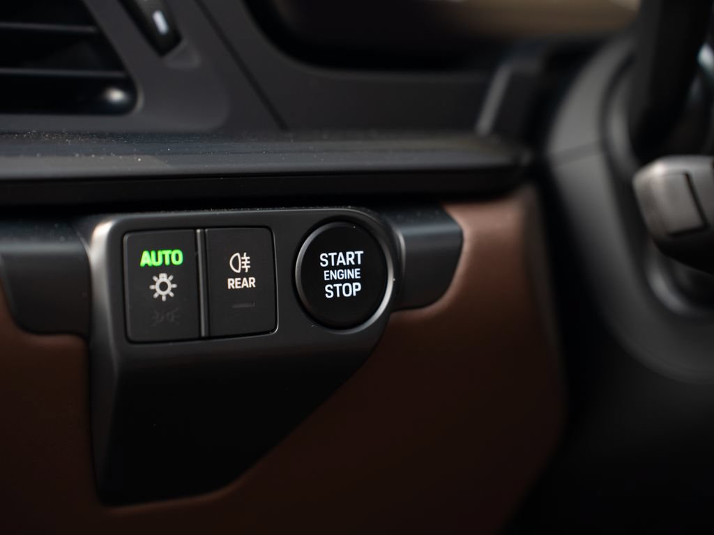 Used 2025 Porsche 911 GTS image 28