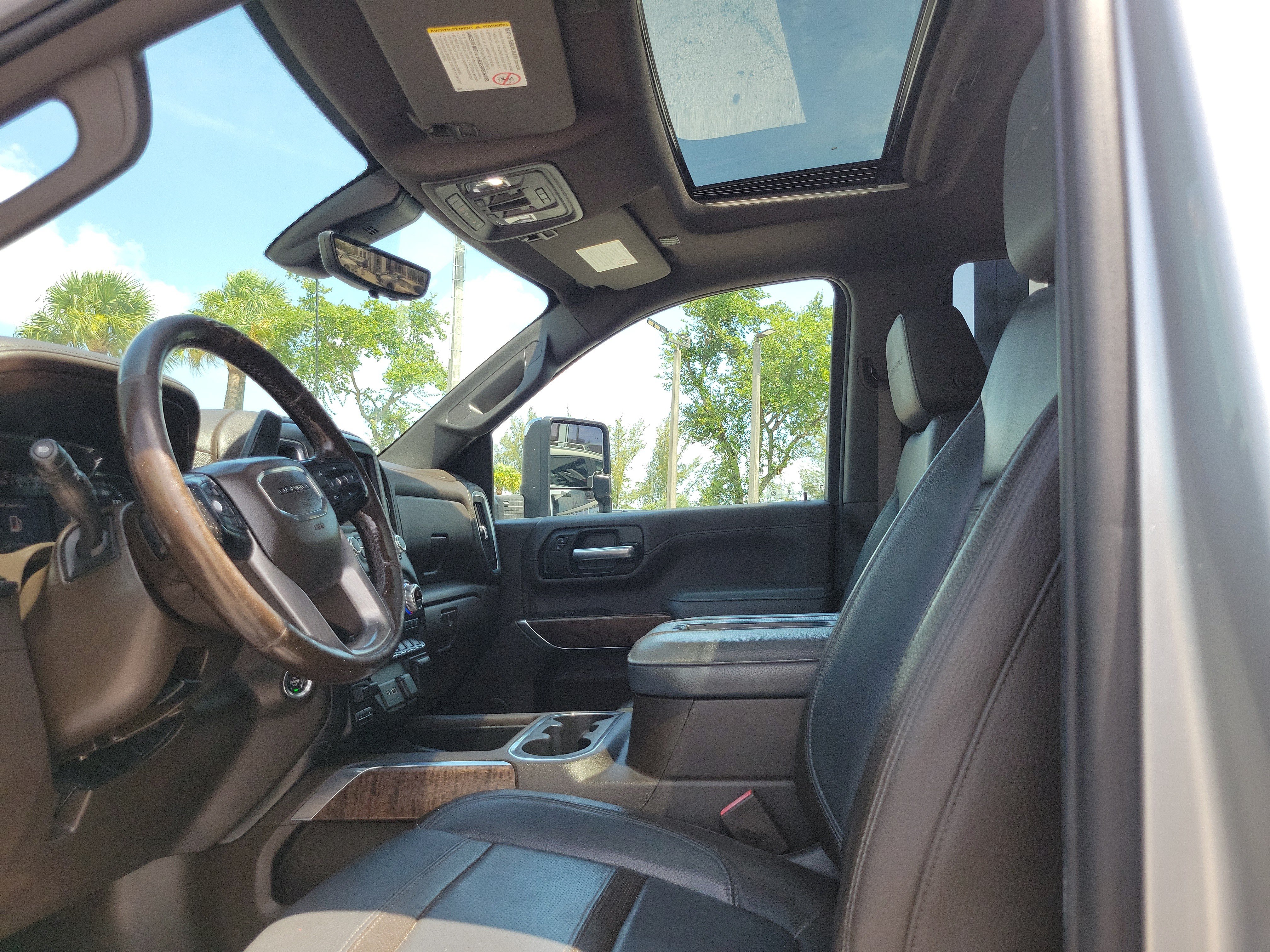 Used 2021 GMC Sierra 2500 Denali w/ Denali Ultimate Package AWD/4WD image 17