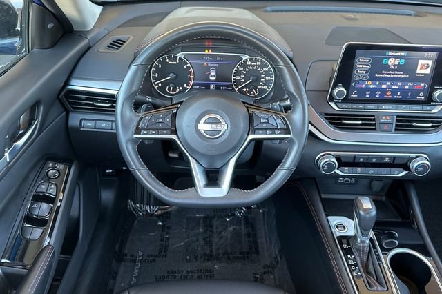 Used 2025 Nissan Altima 2.5 SR FWD image 18