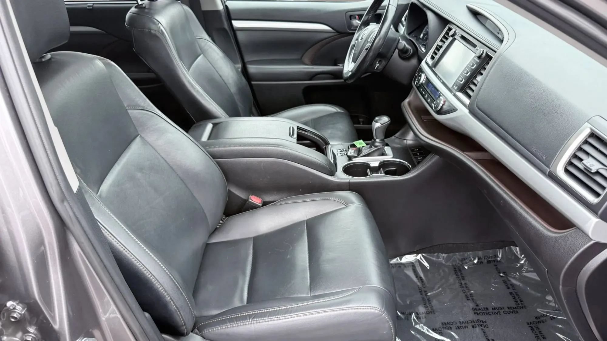 Used 2019 Toyota Highlander XLE AWD/4WD image 42