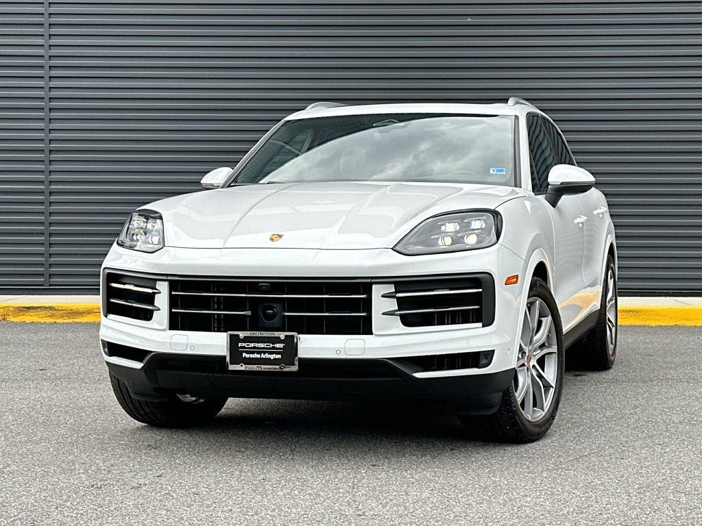 Certified 2026 Porsche Cayenne AWD/4WD image 1