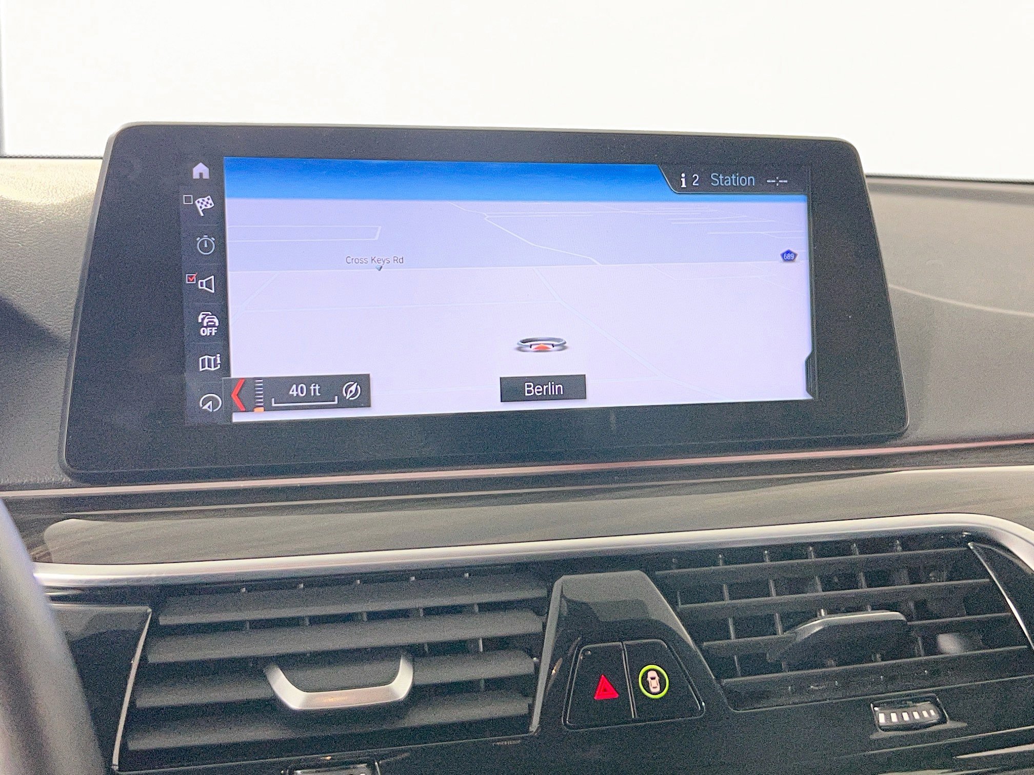 Used 2018 BMW 530i xDrive AWD/4WD image 13