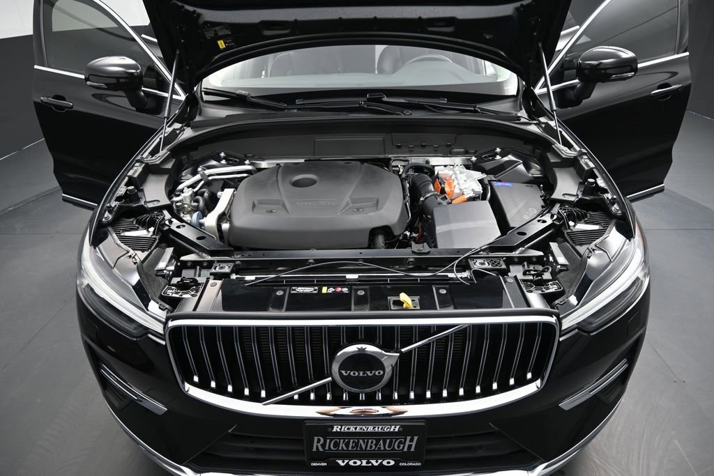 Used 2023 Volvo XC60 T8 Plus AWD/4WD image 22